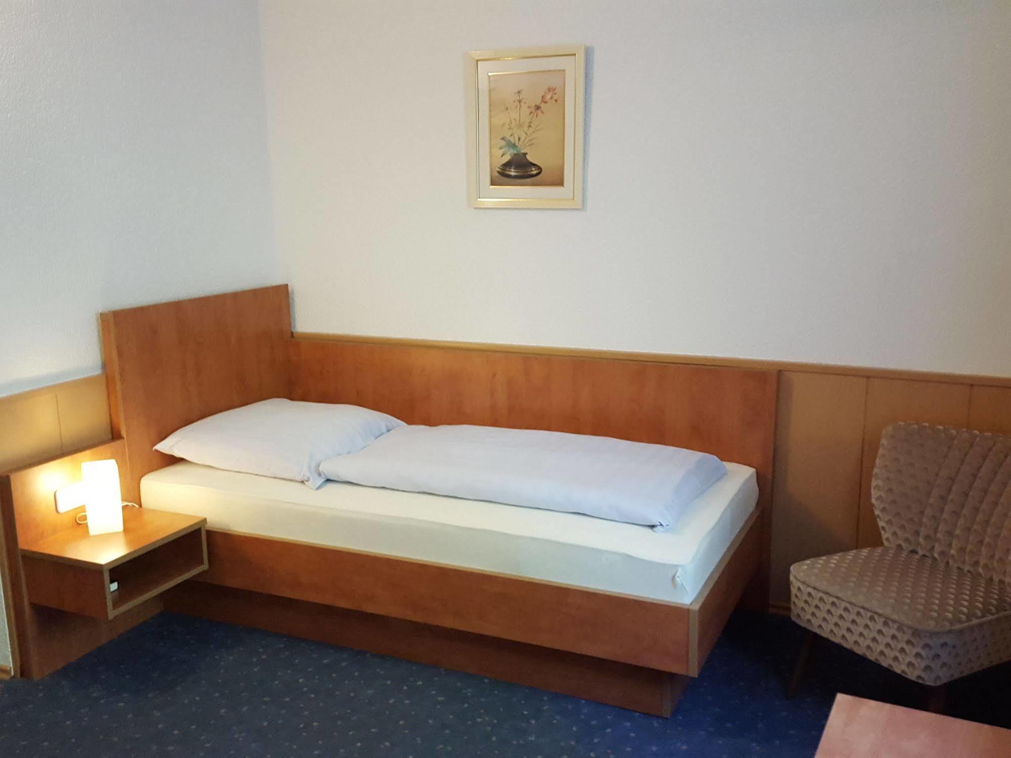 Waldhotel Zur Holzmuhle Eldagsen Luaran gambar